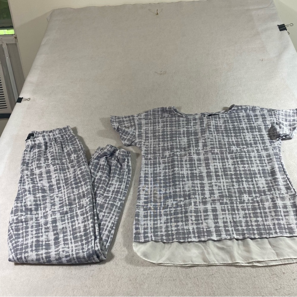 Simply Vera VeraWang Pajamas Pant Set Pjs Small Gray  & White Woman’s Pa…